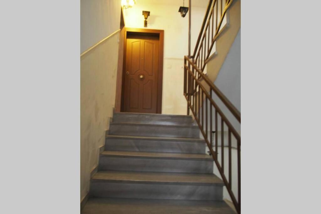 Appartamento Retro Boutique Apt W Balcony In Historical Area Salonicco Esterno foto