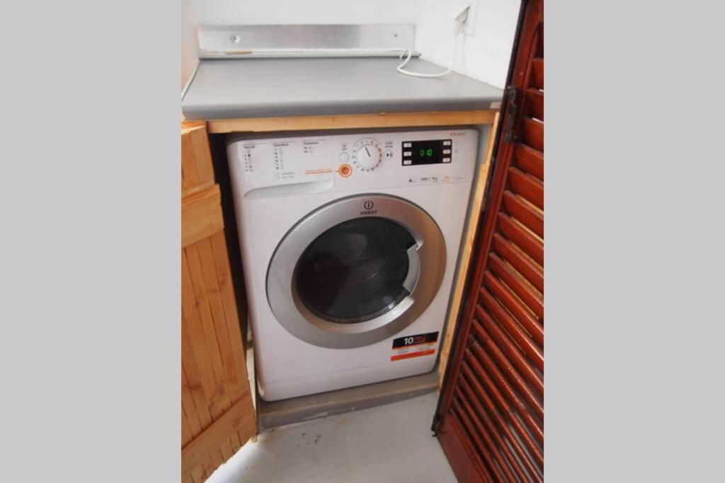 Appartamento Retro Boutique Apt W Balcony In Historical Area Salonicco Esterno foto