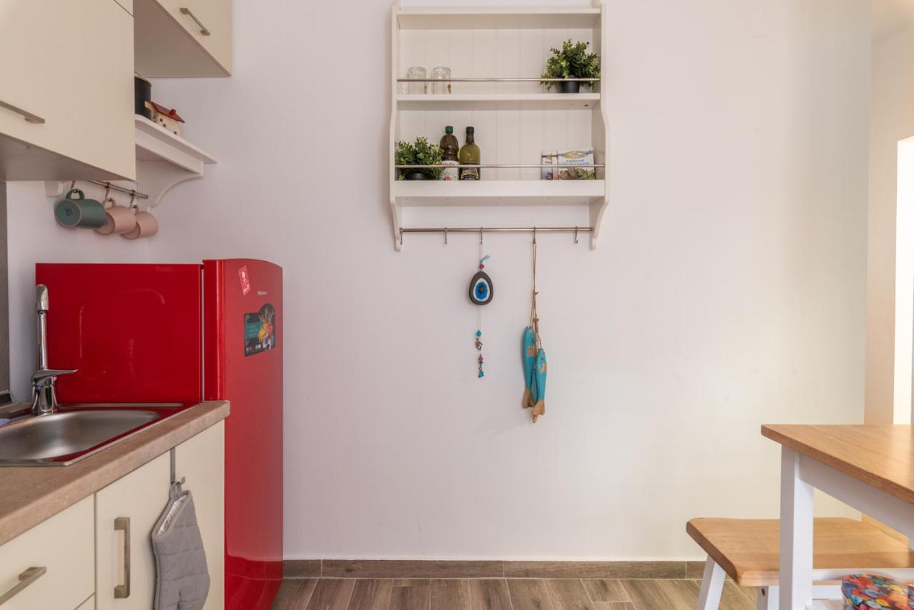 Appartamento Retro Boutique Apt W Balcony In Historical Area Salonicco Esterno foto