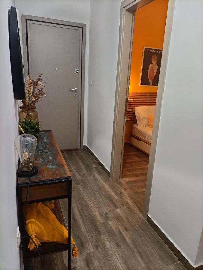 Appartamento Retro Boutique Apt W Balcony In Historical Area Salonicco Esterno foto