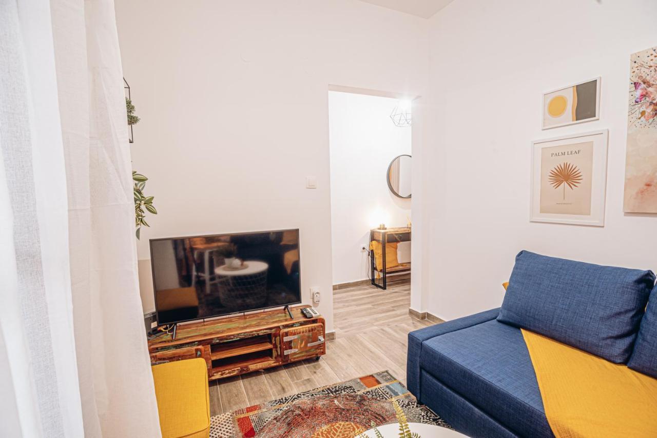 Appartamento Retro Boutique Apt W Balcony In Historical Area Salonicco Esterno foto