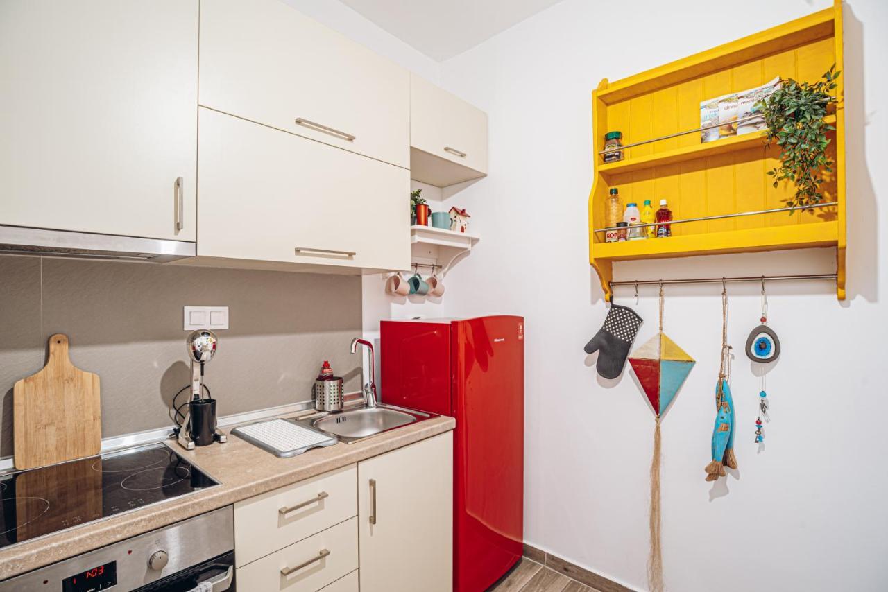 Appartamento Retro Boutique Apt W Balcony In Historical Area Salonicco Esterno foto